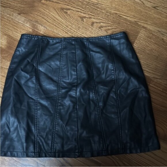 Free People Layla Black Mini Skirt with Front Zipper - Picture 1 of 5